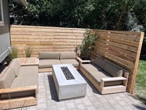 Outdoor Sitting Area Photo